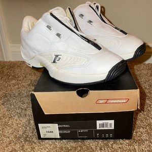Reebok. Answer IV DMX low. Size 7.